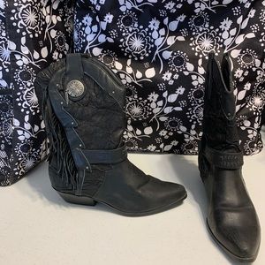 Women cowboy boots